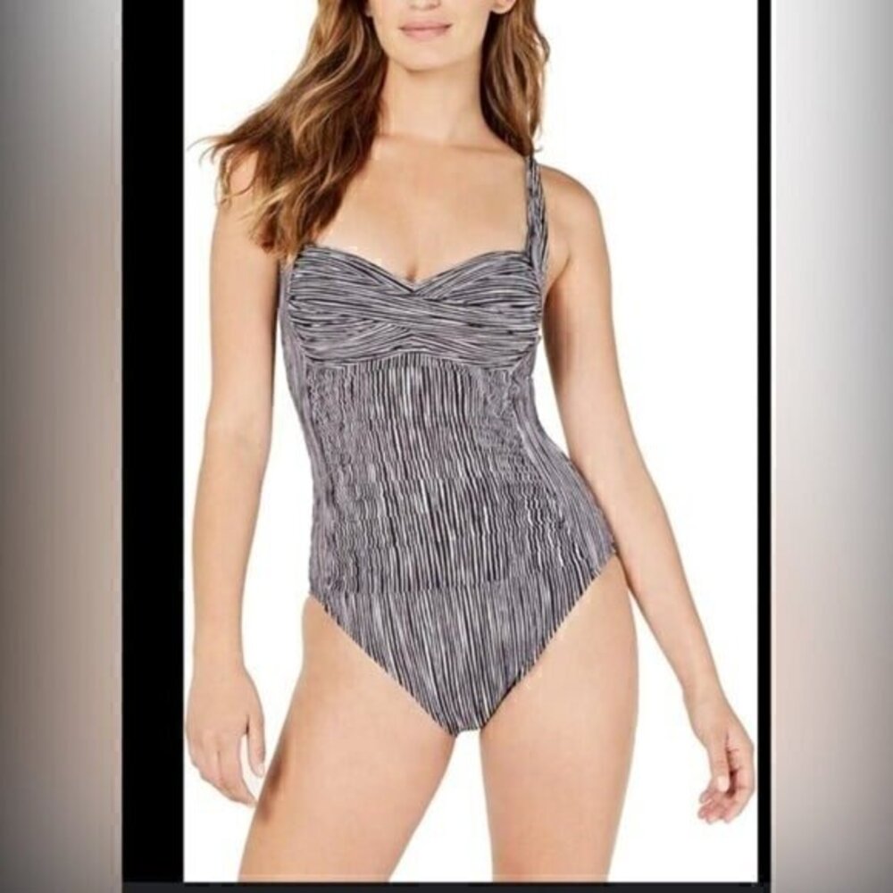 La Blanca Women's over the shoulder rouched front bandeau one piece swim NWT  4